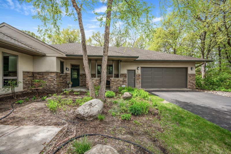 27 Summit Hts, North Oaks, MN 55127