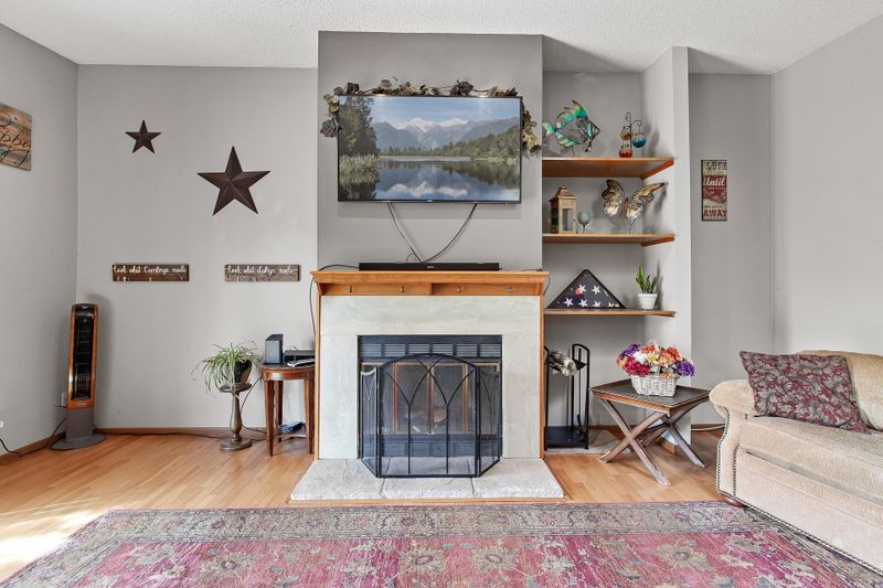 5623 Pompano Dr, Minnetonka, MN 55343