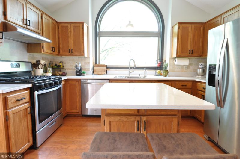 13448 Morgan Ave S, Burnsville, MN 55337