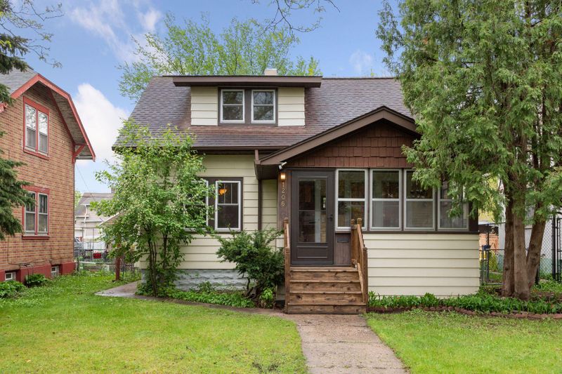 1206 Edmund Ave, Saint Paul, MN 55104