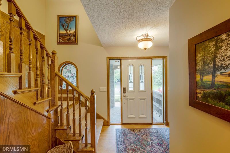 6549 Cherokee Trl W, Eden Prairie, MN 55344