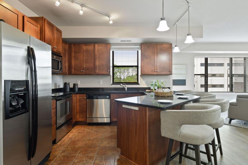 1155 Ford Rd #301, Saint Louis Park, MN 55426