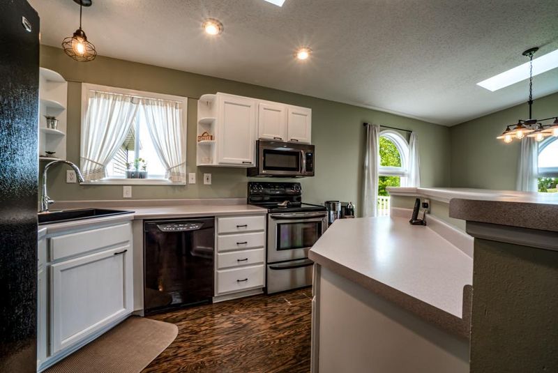 120 Meadowview Dr, Alma Center, WI 54611