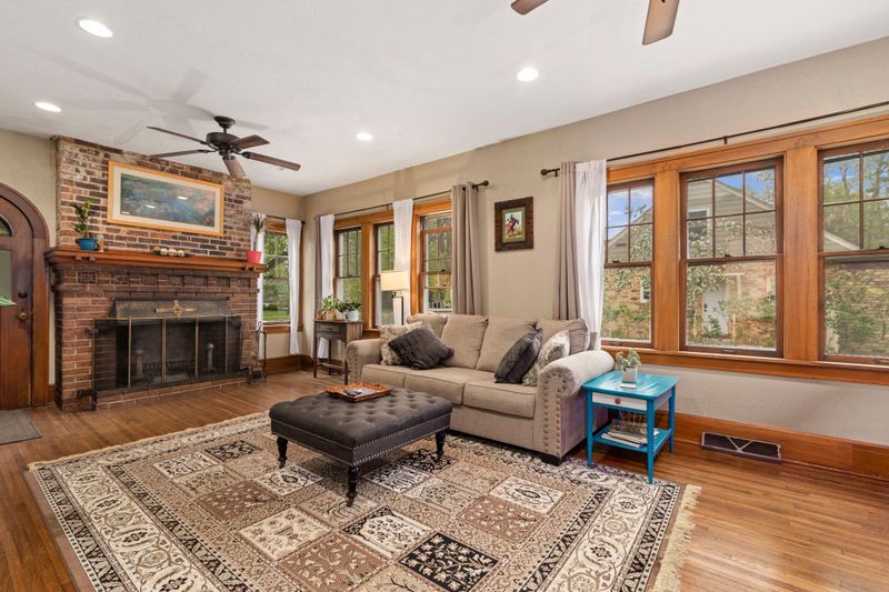 715 N 4th St, Brainerd, MN 56401