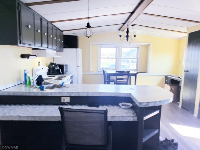714 W 2nd St, Thief River Falls, MN 56701