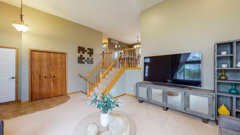 5831 48th Ave NW, Rochester, MN 55901