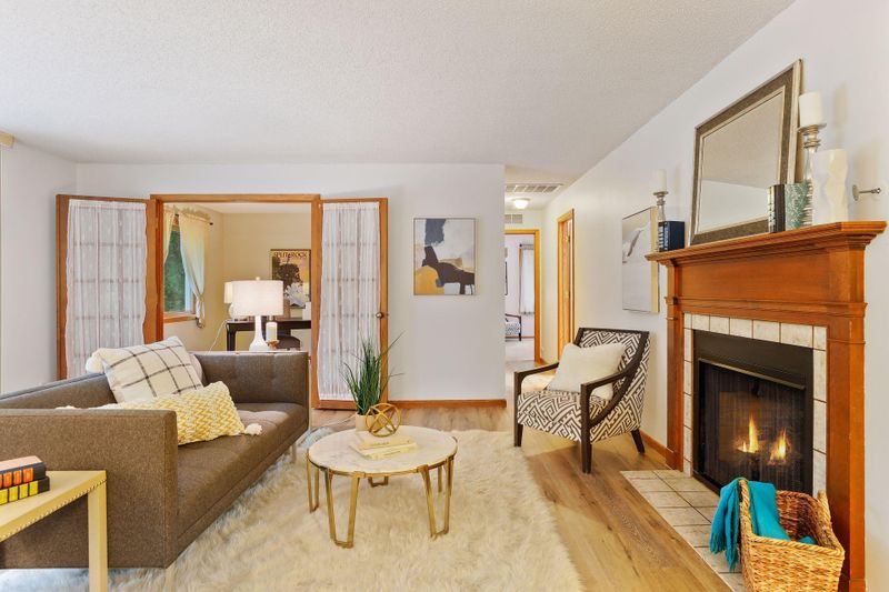 154 Galtier Pl #154A, Shoreview, MN 55126