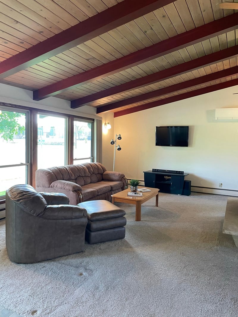 156 Park St, Peterson, MN 55962