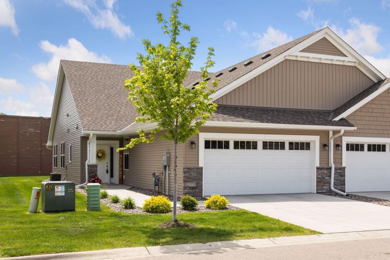 622 Liberty Way, Vadnais Heights, MN 55127