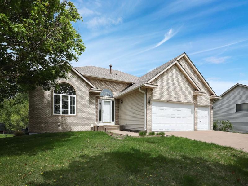 10245 Washington Ct NE, Blaine, MN 55434