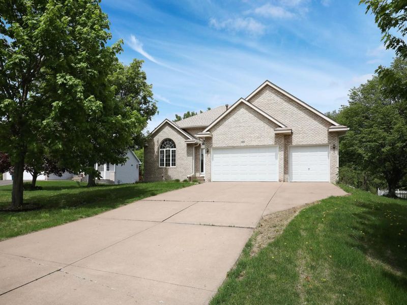 10245 Washington Ct NE, Blaine, MN 55434