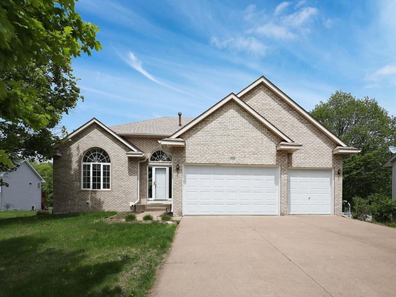 10245 Washington Ct NE, Blaine, MN 55434