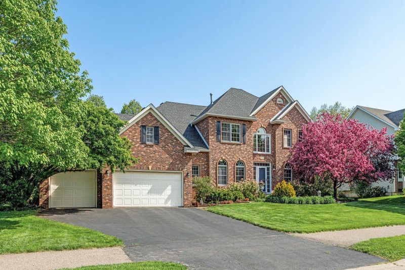 623 Butler Ave W, Mendota Heights, MN 55118
