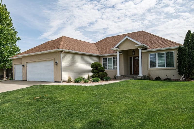 3628 Hart Ln SW, Rochester, MN 55902