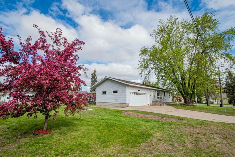 604 SE 19th St, Brainerd, MN 56401