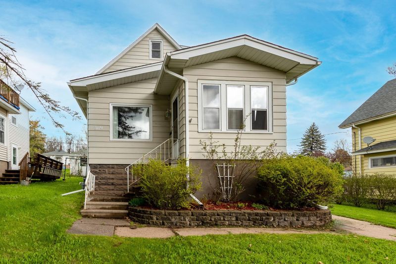 3119 Restormel St, Duluth, MN 55806