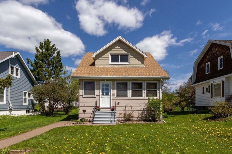 9233 Meadow St, Duluth, MN 55810