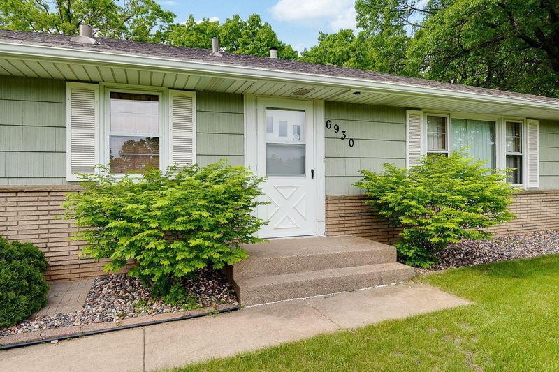 6930 Highway 55, Golden Valley, MN 55427