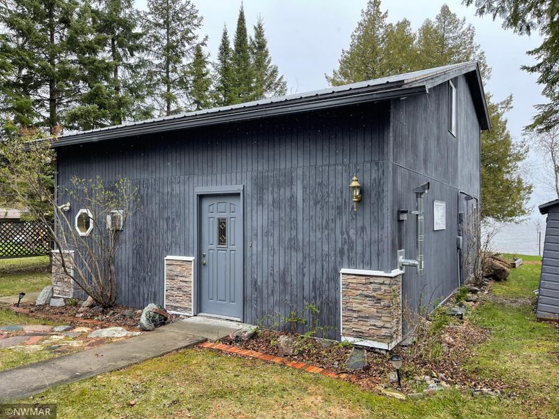 6498 Birch Beach Dr NW, Williams, MN 56686