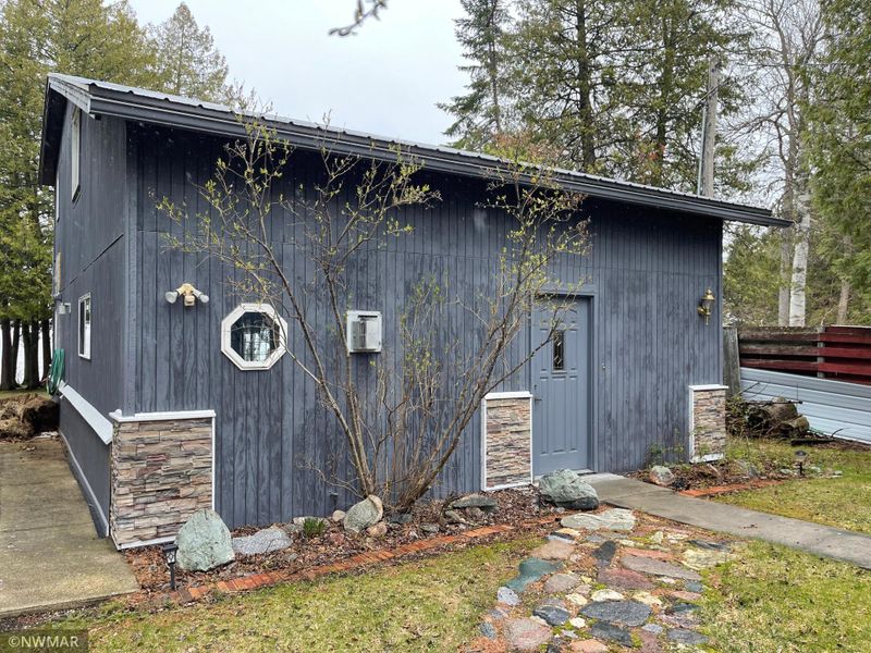 6498 Birch Beach Dr NW, Williams, MN 56686