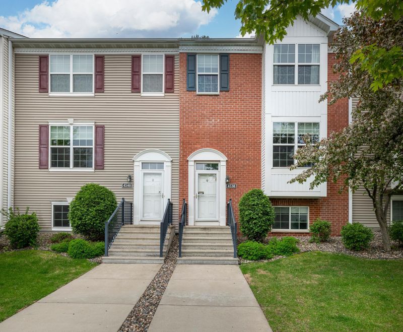4538 Bulrush Blvd, Shakopee, MN 55379