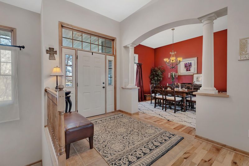 2101 Queens Ct, Sartell, MN 56377