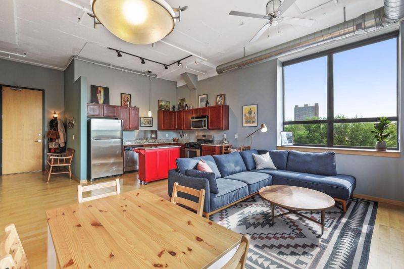 1701 Madison St NE #210, Minneapolis, MN 55413