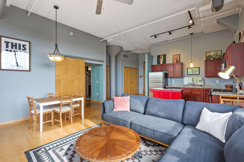 1701 Madison St NE #210, Minneapolis, MN 55413