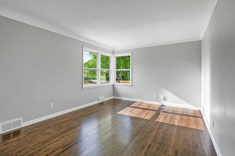 6036 Kellogg Ave, Edina, MN 55424