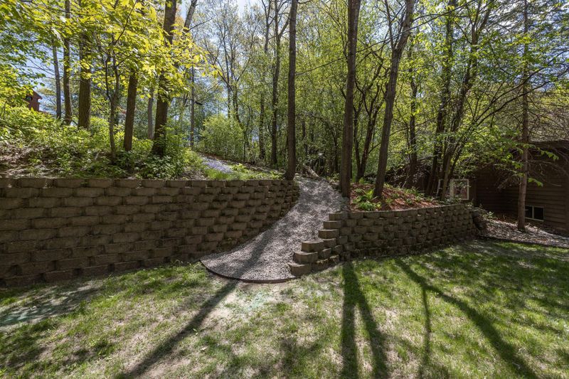 13509 Clinton Pl, Burnsville, MN 55337