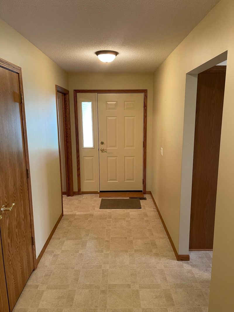 1101 23rd St SE, Willmar, MN 56201