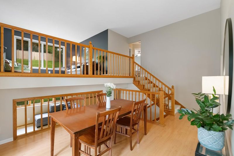 18485 Avon Ct, Eden Prairie, MN 55346