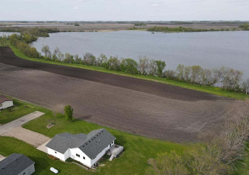 408 E 3rd St, Donnelly, MN 56235