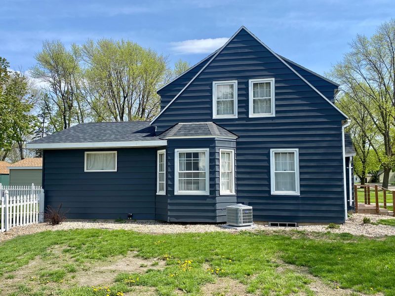 202 N 8th St, Kerkhoven, MN 56252