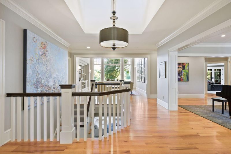 5101 Mirror Lakes Dr, Edina, MN 55436
