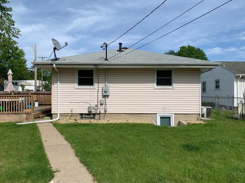 5145 Bryant Ave N, Minneapolis, MN 55430