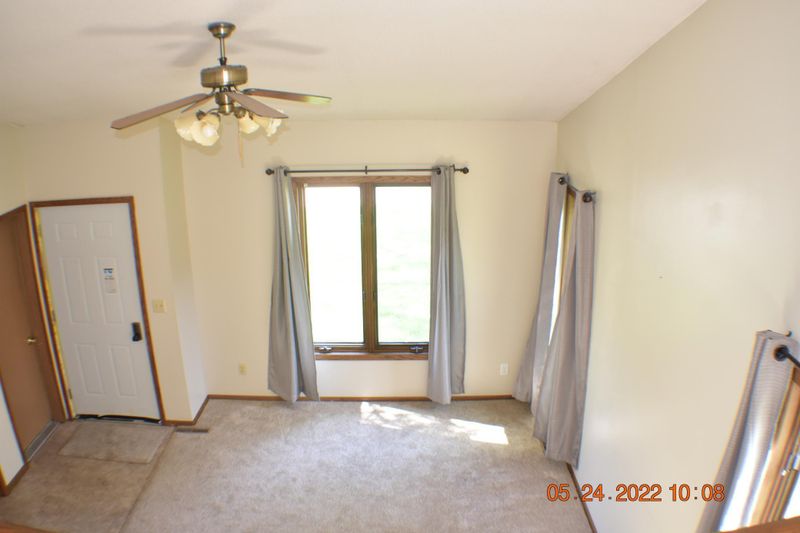 1387 2nd Ave SE, Cambridge, MN 55008