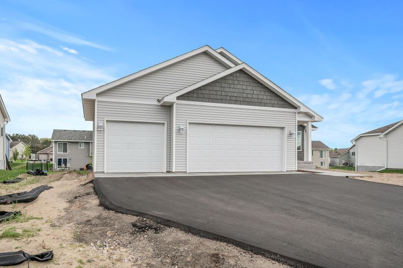 1107 S Passage SW, Isanti, MN 55040