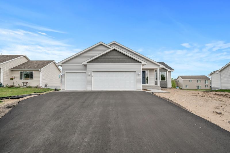 1107 S Passage SW, Isanti, MN 55040
