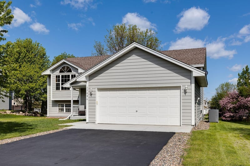 17086 Georgetown Way, Lakeville, MN 55068
