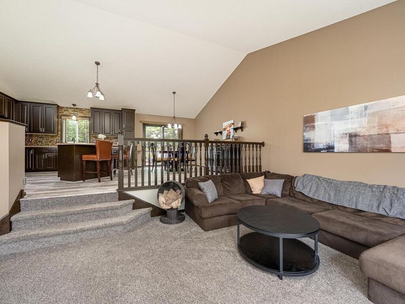 25541 20th St W, Zimmerman, MN 55398