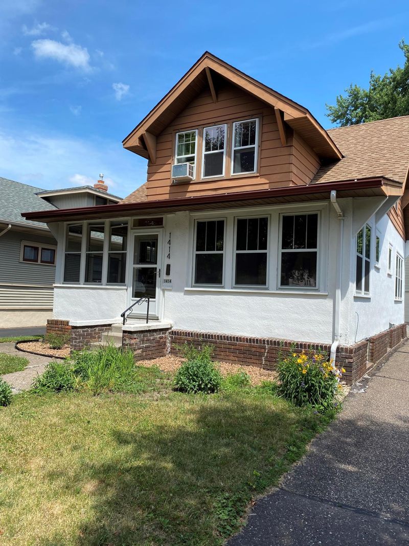 1414 Mckinley St, Saint Paul, MN 55108