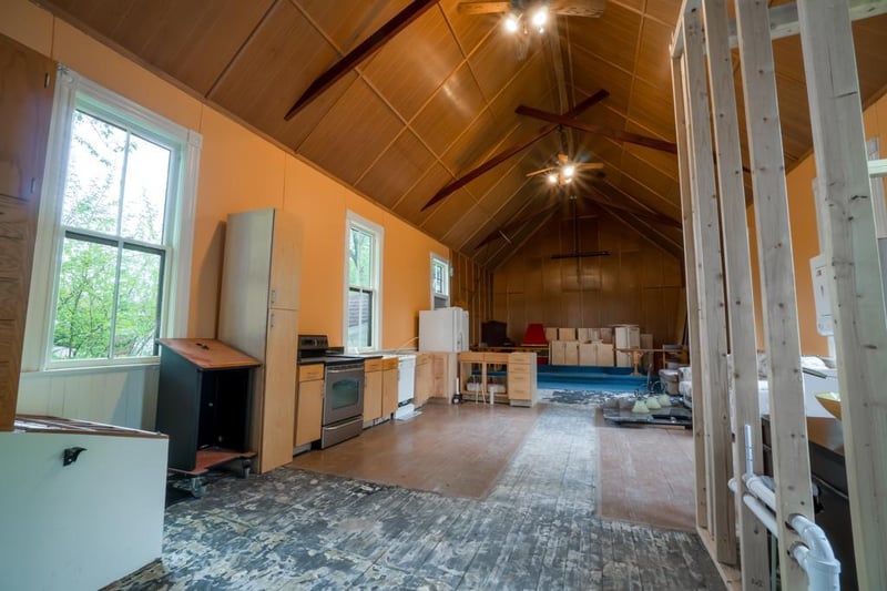 320 1st W St, Altoona, WI 54720