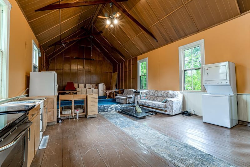 320 1st W St, Altoona, WI 54720