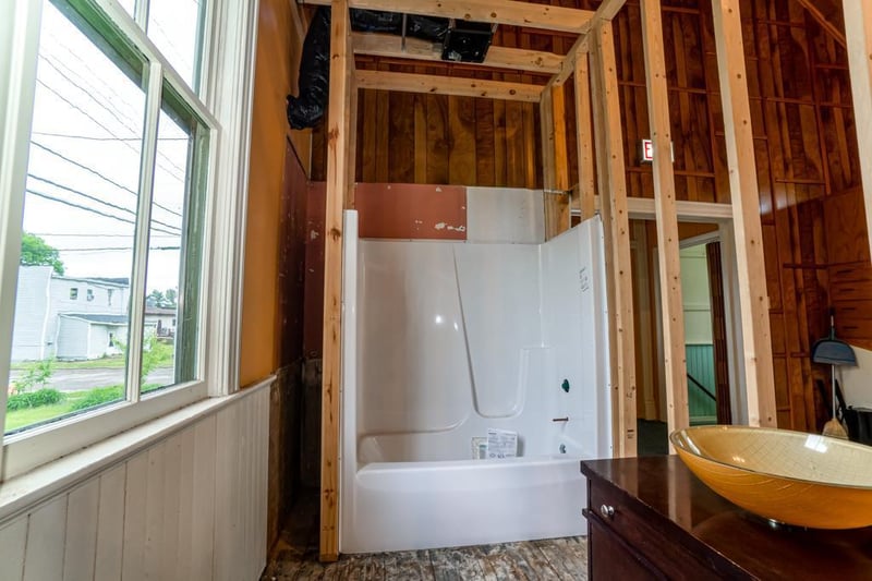 320 1st W St, Altoona, WI 54720