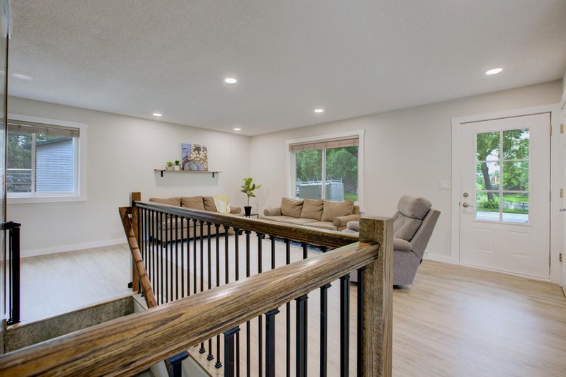 135 Hedman Ln, Monticello, MN 55362