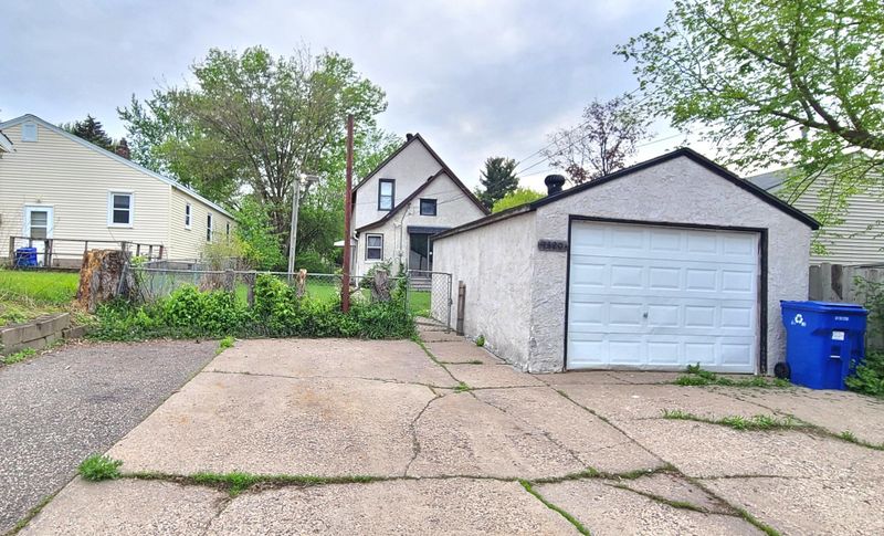 1420 Marion St, Saint Paul, MN 55117