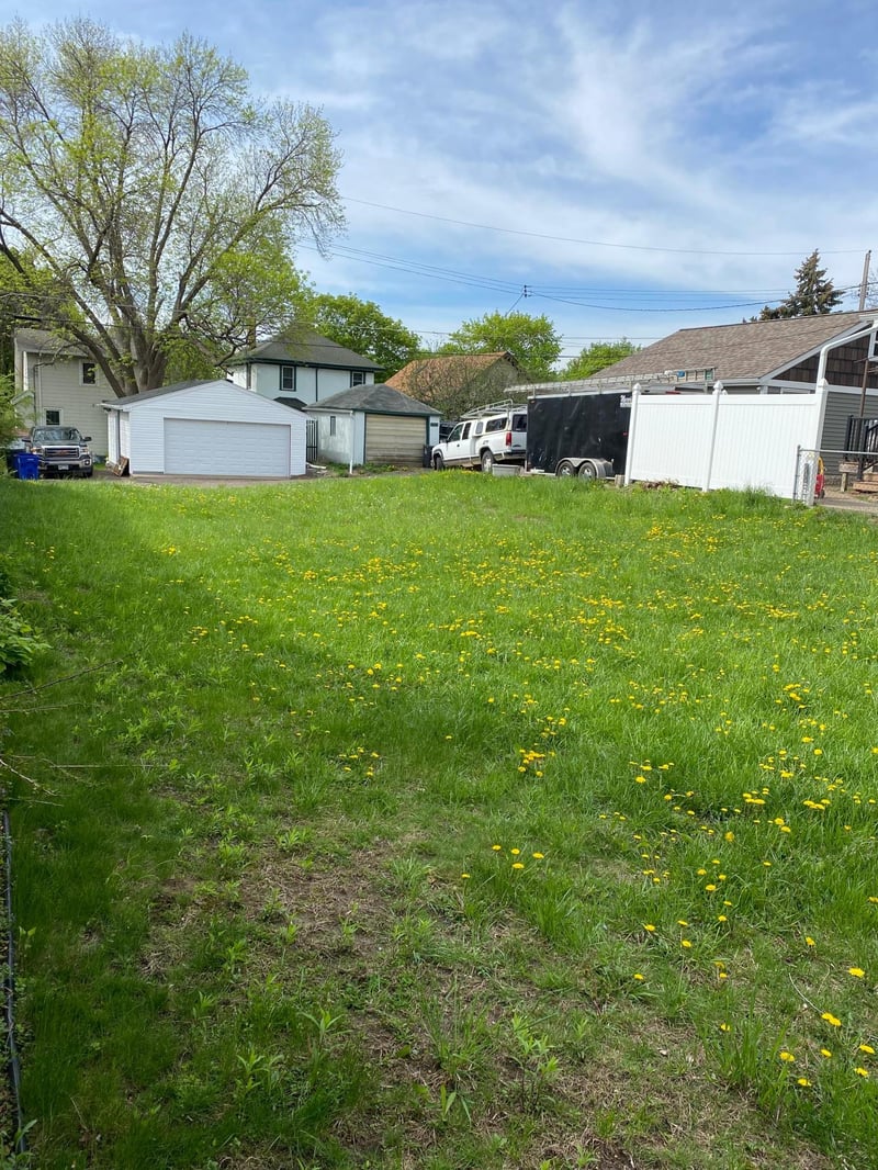 1066 Lafond Ave, Saint Paul, MN 55104