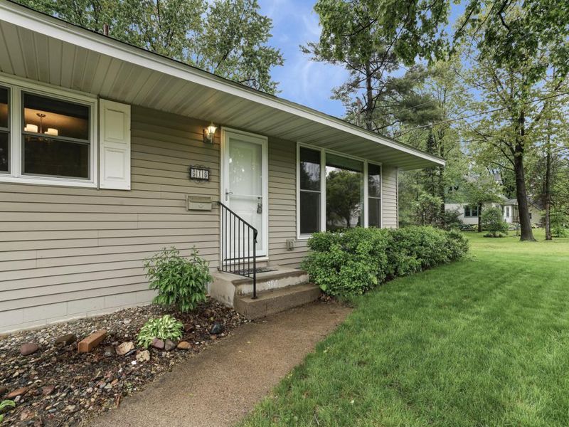616 River St, Hastings, MN 55033