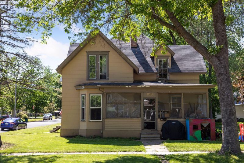 103 N Fremont St, River Falls, WI 54022